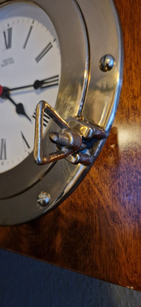 Ρολόι πλοίου -   Ορείχαλκος, Ξύλο, Γυαλί - 1990-2000 - Ρολόι των Βασιλικών Πεζοναυτών. #4.3