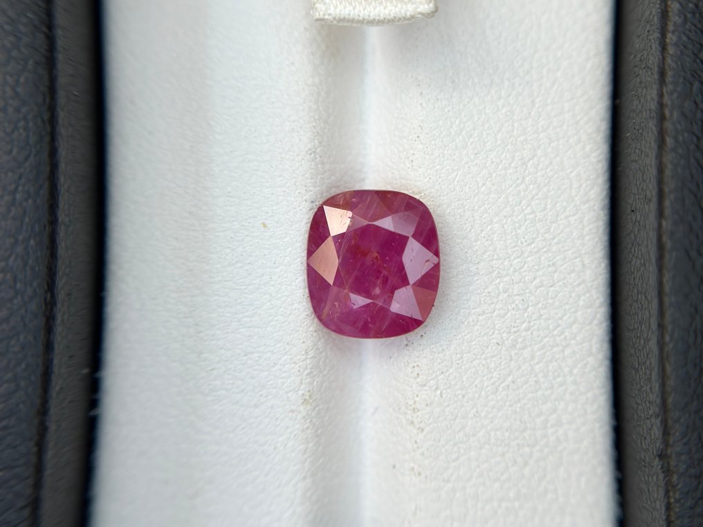 没有保留价 - 1 pcs  红色 红宝石  - 3.19 ct - Bellerophon 宝石实验室 - 莫桑比克无热处理红宝石 #1.0