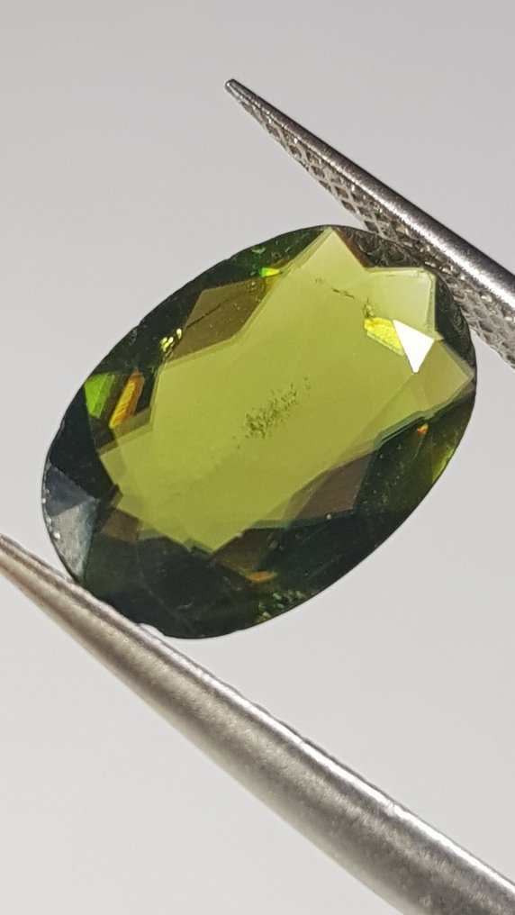 1 pcs  Πράσινο Τιτανίτης  - 3.13 ct - Antwerp Laboratory for Gemstone Testing (ALGT) - Τιτανίτης #3.2