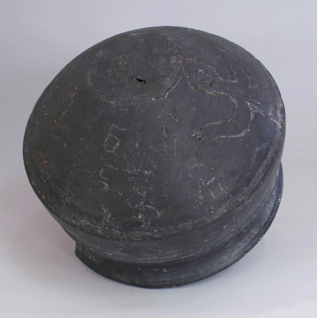 Μεσαιωνικός, Merovingian Αγγειοπλαστική Πιάτο με χαραγμένη διακόσμηση, ΠΟΛΥ ΣΠΑΝΙΟ #1.0