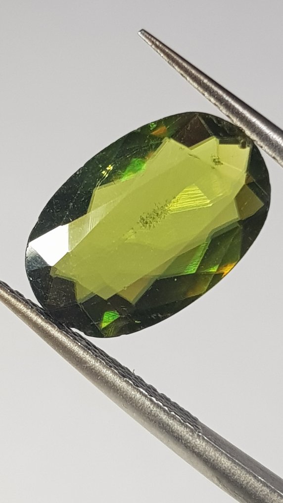 1 pcs  Πράσινο Τιτανίτης  - 3.13 ct - Antwerp Laboratory for Gemstone Testing (ALGT) - Τιτανίτης #1.0