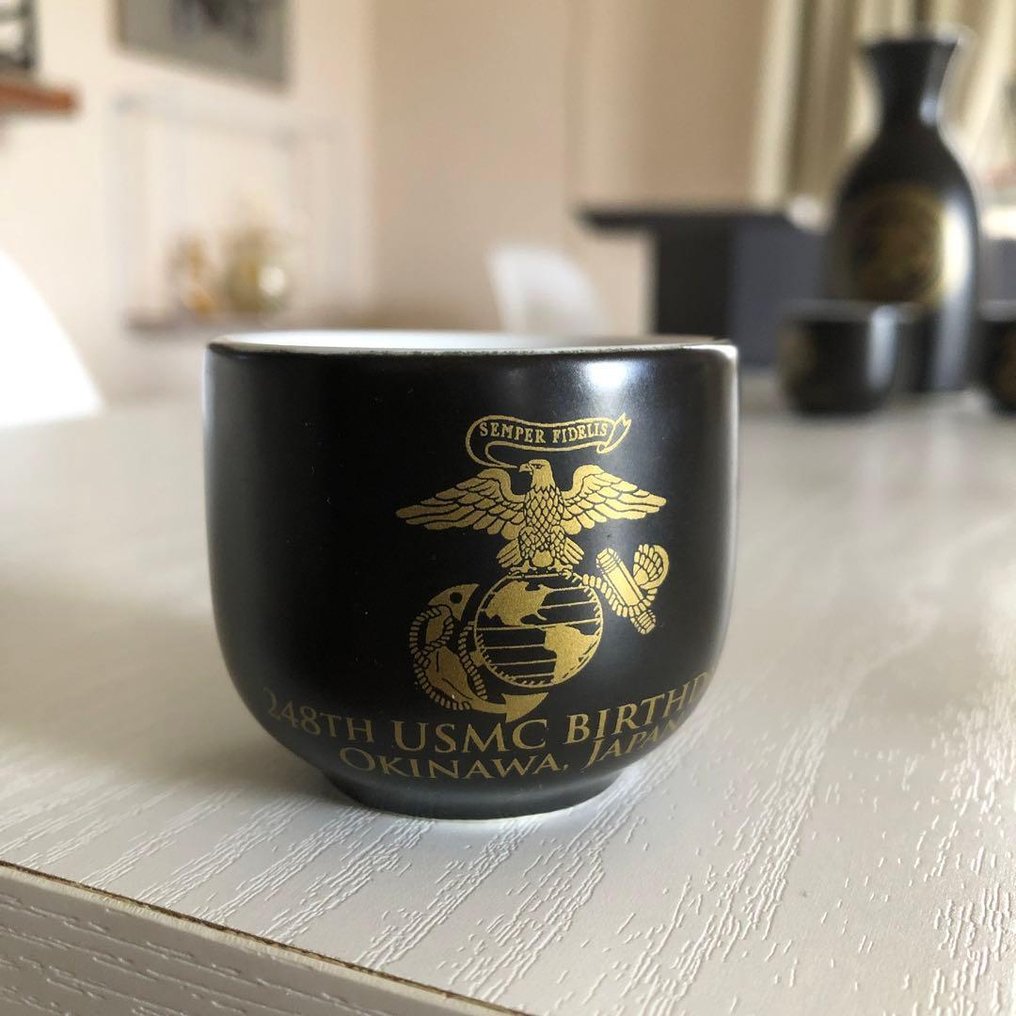 美国海军陆战队 - 纪念陶瓷酒壶与酒杯套装 - 軍用配件 - 2023 #3.2