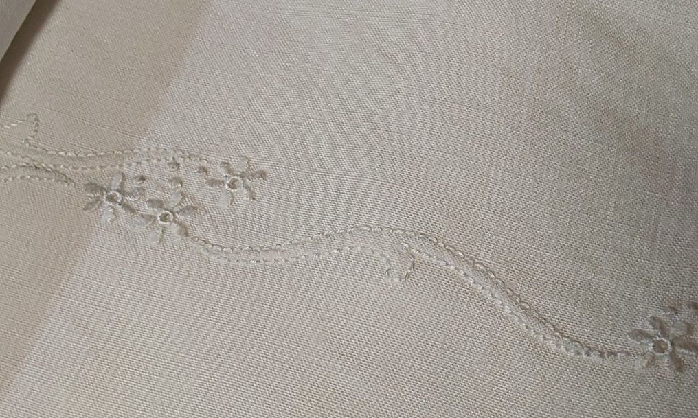 Bed sheet (3)  - 270 cm - 230 cm - Ancient embroidery #2.1