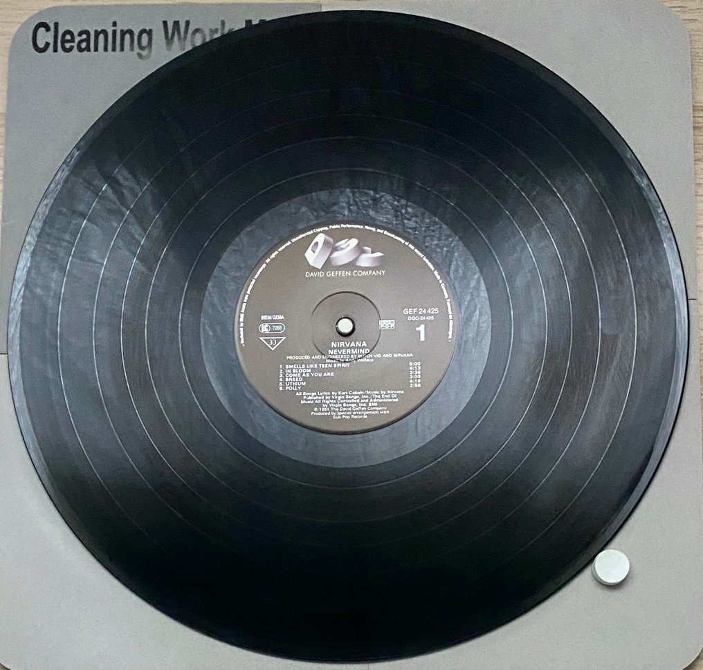 Nirvana - Nevermind / First European Pressing / Misprint version with upside down monkey / DGC logo on labels - Άλμπουμ LP (μεμονωμένο αντικείμενο) - 1st Pressing, Missprint - 1991 #2.1