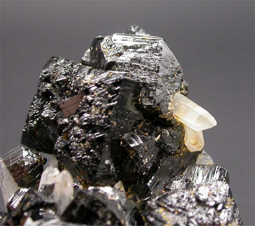 Cassiterite Crystal cluster - Height: 5.5 cm - Width: 4.5 cm- 200 g - (1) #4.3