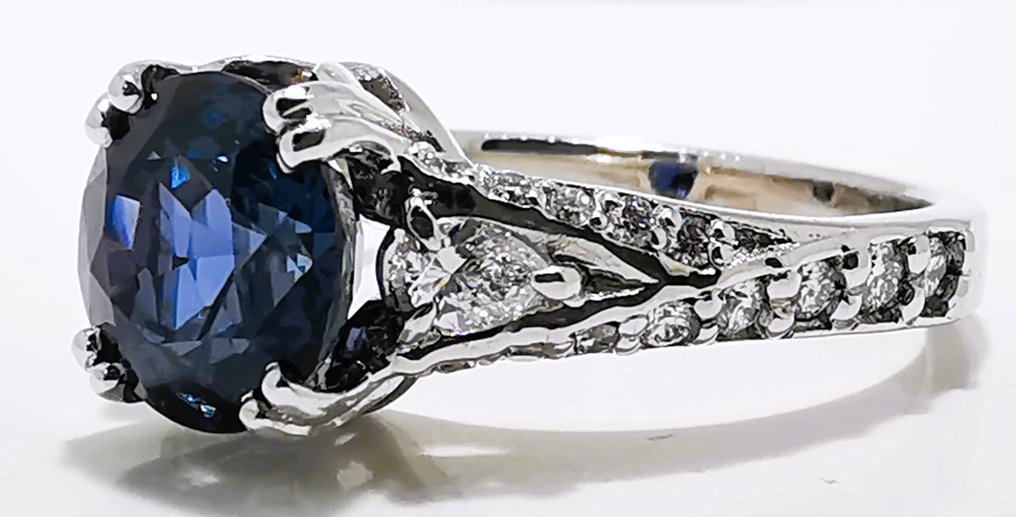 戒指 - 18 克拉 白金, Zafiro Vivid 蓝色 无热 3.66克拉 - 5.88克 重 18k -  3.66ct. tw. 藍寶石 - 鉆石 - 鲜明的蓝色/无加热 #3.2
