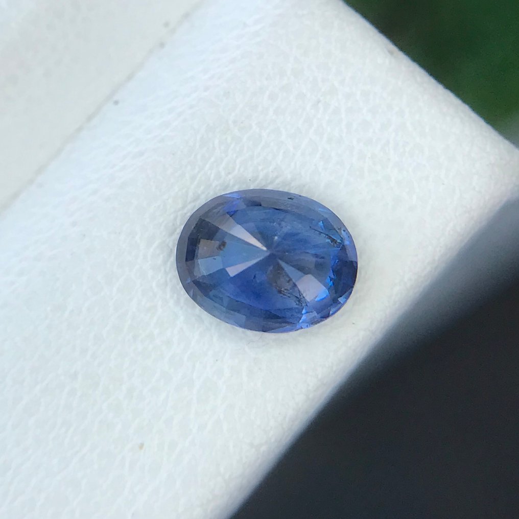 Fără preț de rezervă - 1 pcs Albastru Safir - 1.55 ct - IGI (Institutul gemologic internațional) - Albastru regal neîncălzit #1.0
