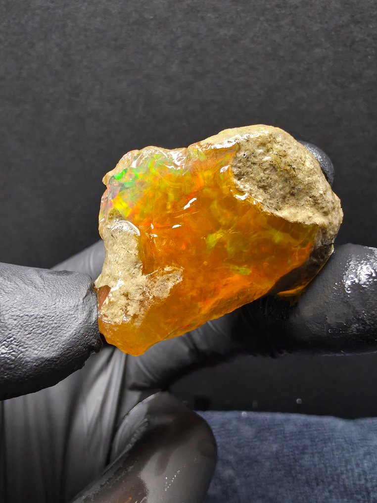 123,15 ct d'opale de cristal naturelle Rugueuse- 24.63 g #1.0