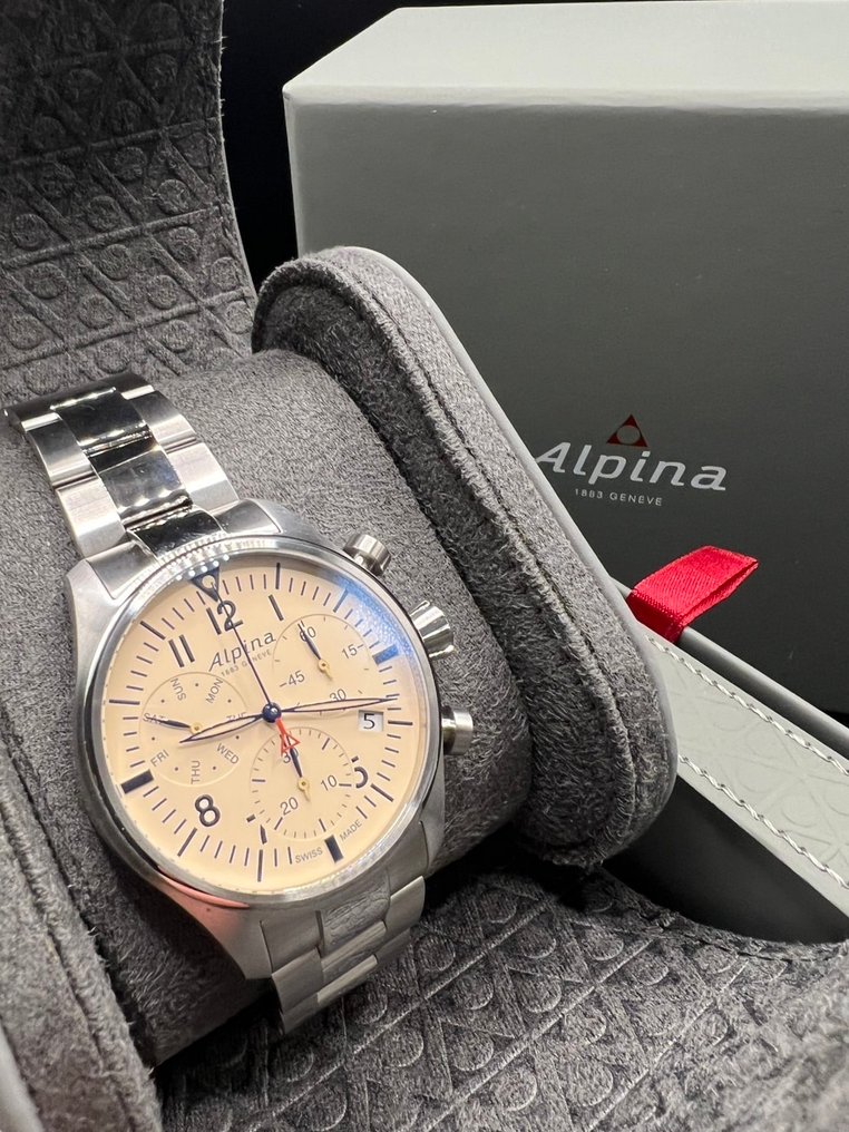 Alpina - Startimer Pilot Chronograph - Ei pohjahintaa - AL-371BG4S6B Beige dial enhanced with luminous blue hands. - Miehet - 2018 #4.3