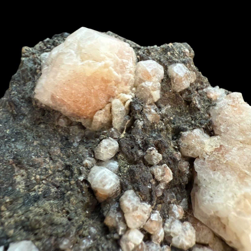 Classico alpino -> Ροζ αναλσμίτης του Buffaure. - Ύψος: 7 cm - Πλάτος: 8 cm- 115 g #1.0