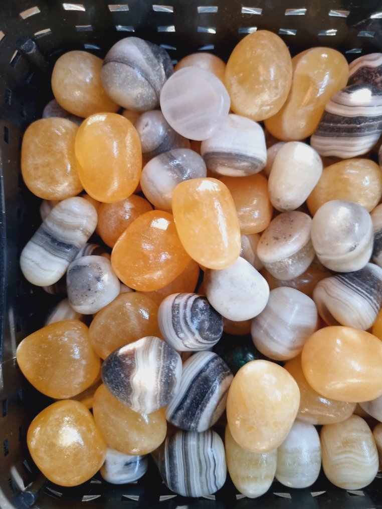 Big lot of top quality Mexican calcite, tumbled. Polished- 1.25 kg #1.0