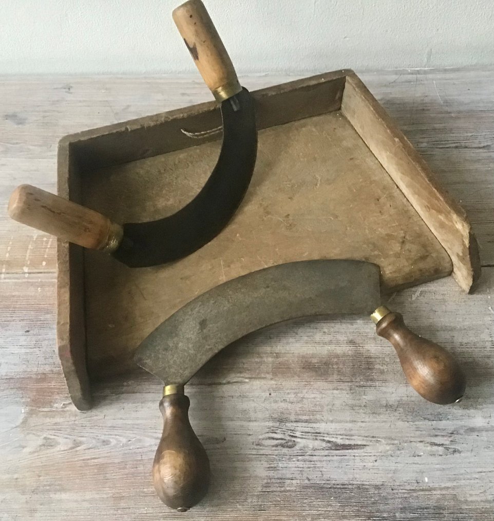 Μαχαίρι κουζίνας - 2 mezzaluna από kruidenmessen σε ατσάλι με ξύλινα χερούλια και αντίστοιχο ξύλινο δίσκο κοπής. - Γαλλία #4.3