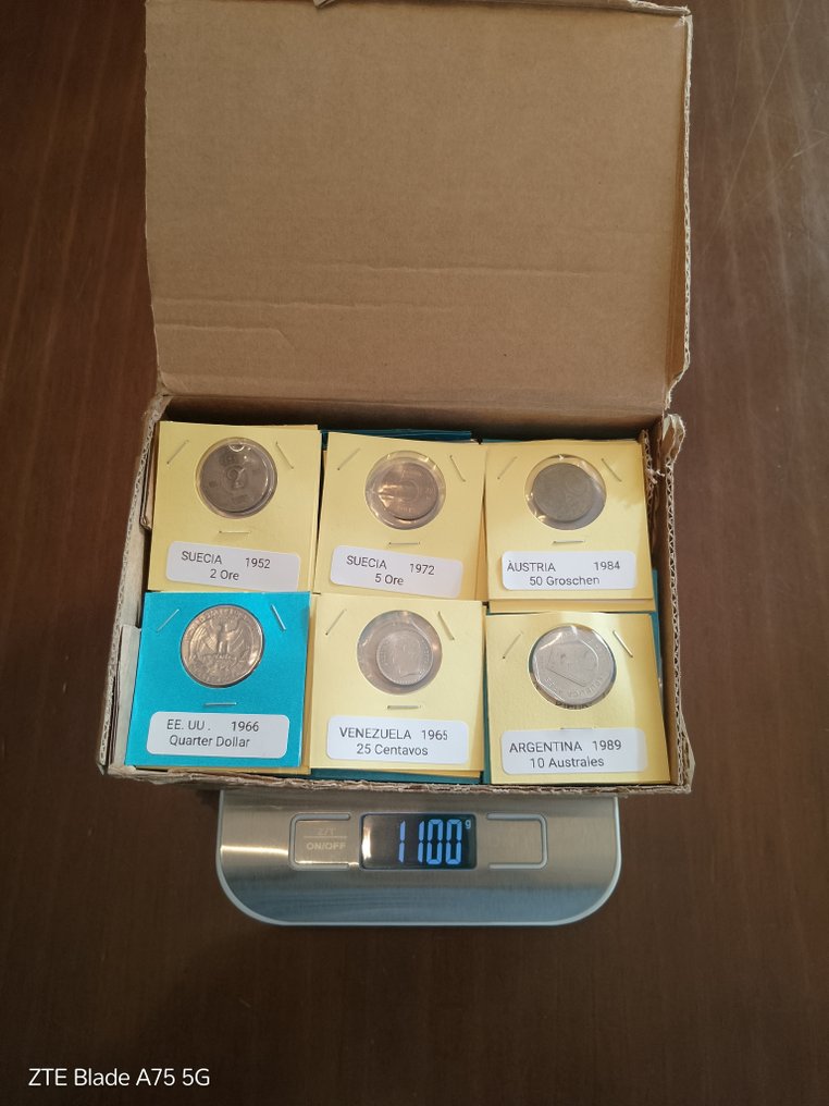 . World Lote L-26 compuesto de 225 piezas (No reserve price) #1.0