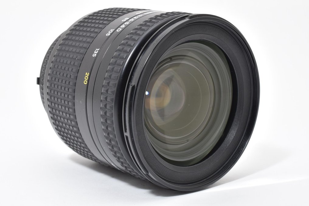 Nikon AF NIKKOR 3.5-5.6/28-200mm D Zoomlens #3.2
