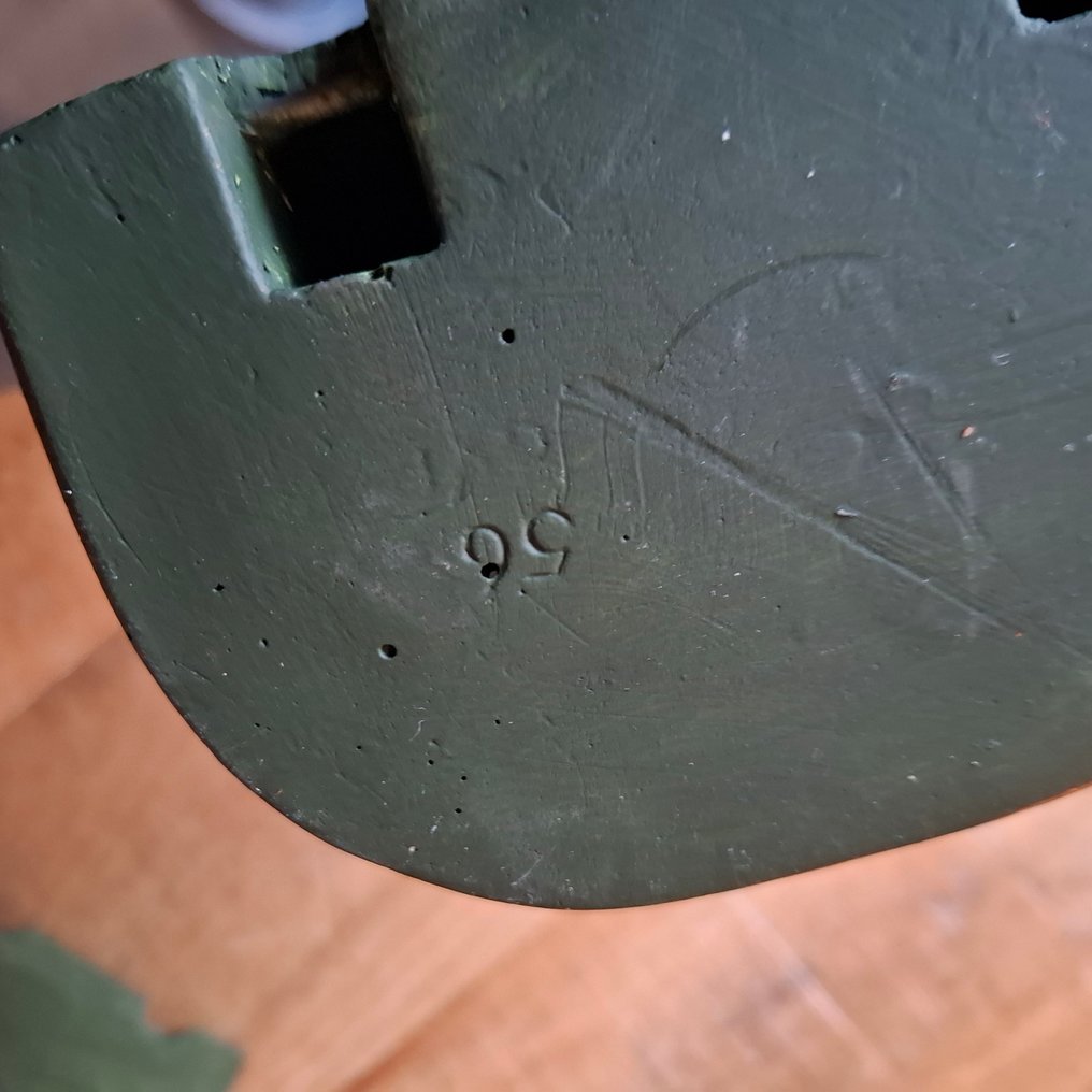 Stand (2) - Paridur #3.2