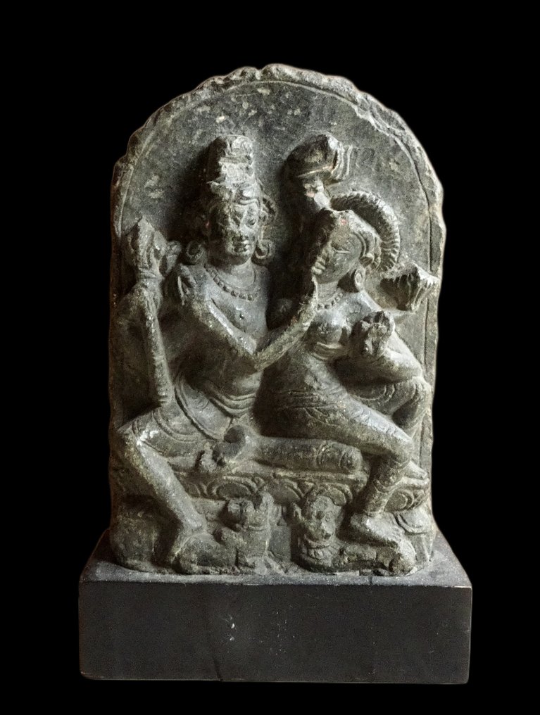 古代亞洲人 Shiva与Parvati的碑 - 印度,帕拉王朝 - 9世纪/10世纪 - 由Qinghua YIN鉴定 #1.0