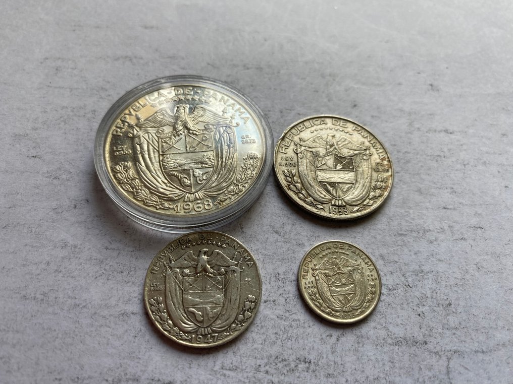 Frankreich, Kanada, Panama. Set van 4 zilveren munten uit Panama (waarvan 1 groot) #4.3