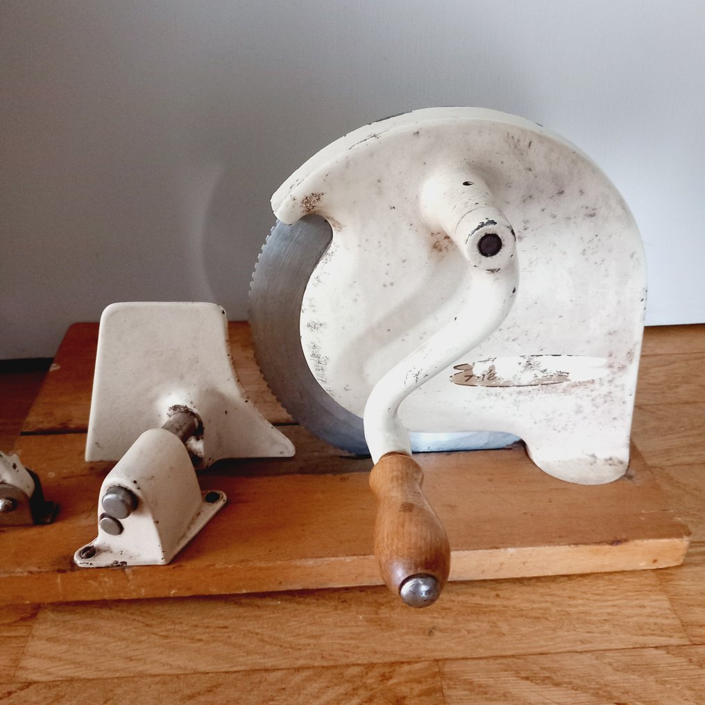 Trancheuse - Bois, Fer - Ancienne coupe de pain #1.0