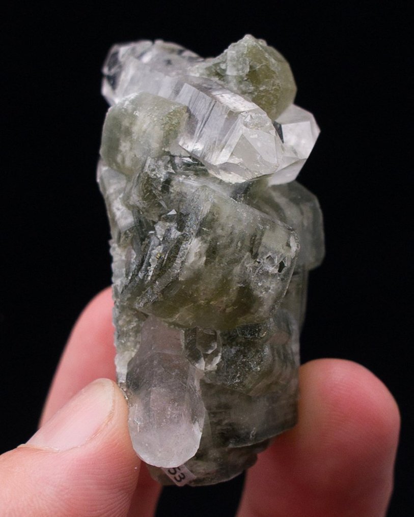 经典材料 好奇的氟磷灰石 关于石英簇 - 高度: 5.4 cm - 宽度: 3.4 cm- 46 g - (1) #2.1