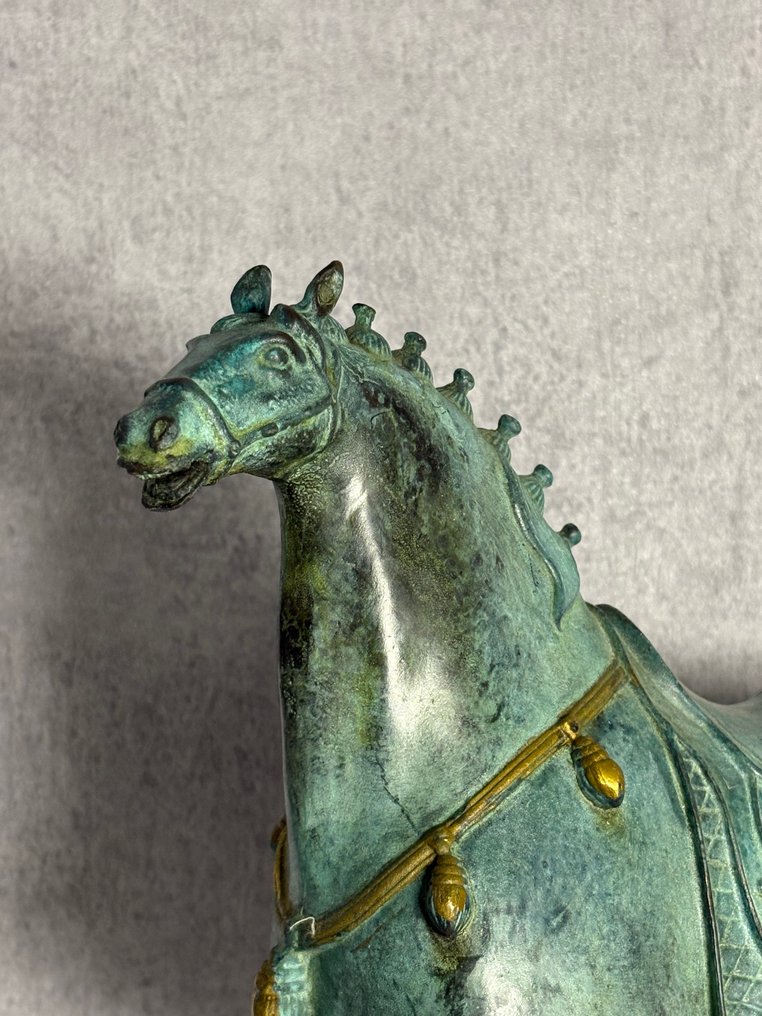 Duży posąg, koń w stylu Tang, 32 cm / 4 kg - Brązowy - Chiny - Late 20th century #1.0