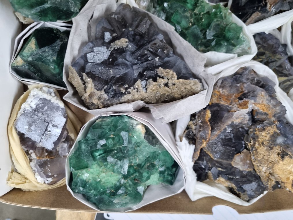 Big lot of high-quality fluorite clusters, 12 / 6 cm. Crystal cluster- 4.13 kg #2.1