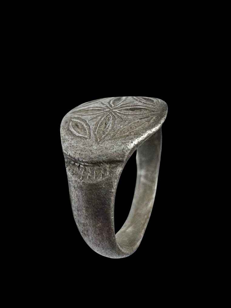 Μεσαιωνική, εποχή σταυροφόρων Ασημί Δαχτυλίδι (χωρίς τιμή ασφαλείας) #1.0