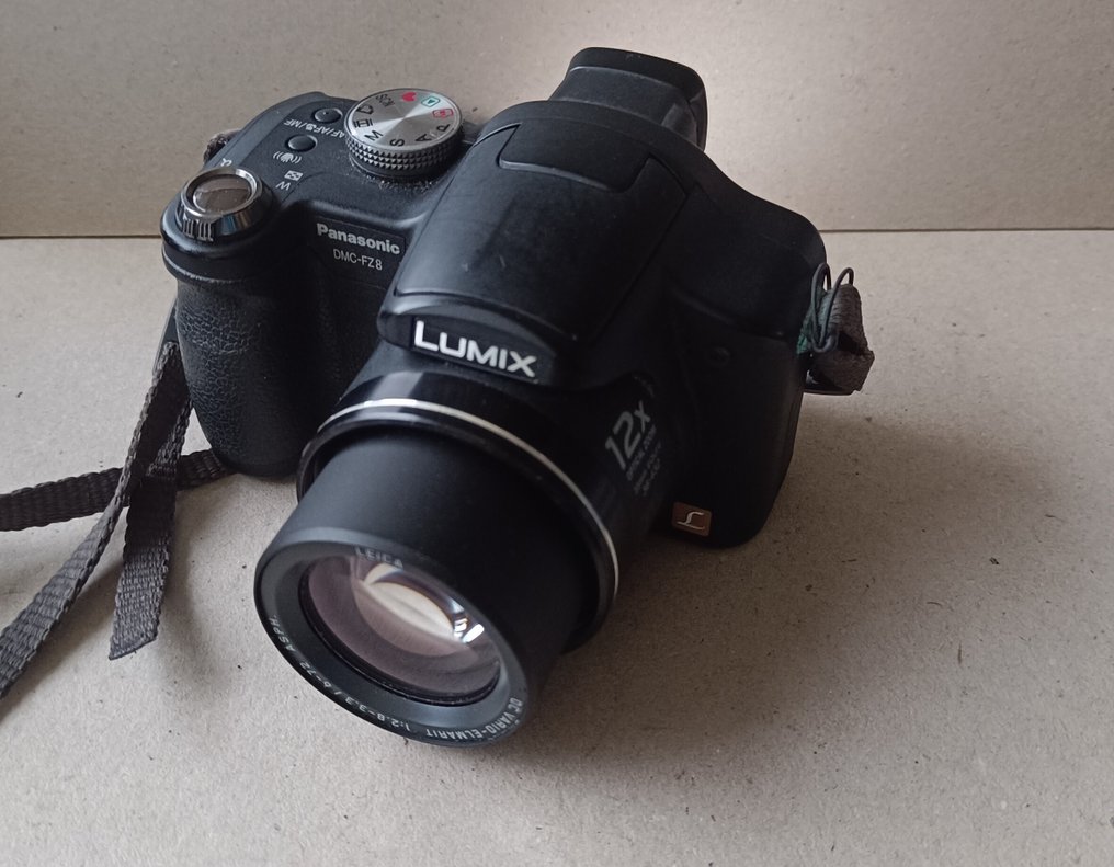 Panasonic Lumix DMC-FZ8 Cameră digitală #1.0
