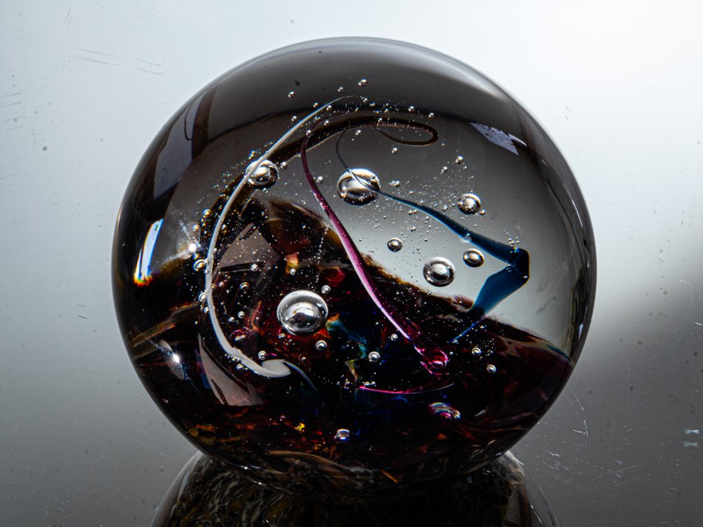 Selkirk Glass - Peter Holmes - Przycisk do papieru - "Fireglow" (Ltd. Edition 1991, Magnum Size) - Ø 8,7 cm - Szkło #4.3