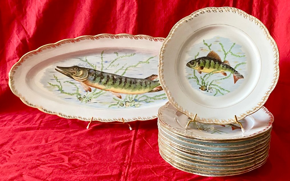 Limoges - Société Française de Porcelaines (SFP) - Conjunto de servir peixe (13) - Porcelana, Ouro - Serviço de peixe para 12 #1.0