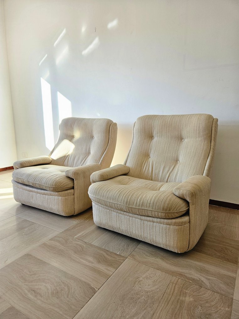 Airborne International - Michel Cadestin - Πολυθρόνα (2) - Ορχιδέα - Textile, Ξύλο - ζεύγος πολυθρόνων #1.0