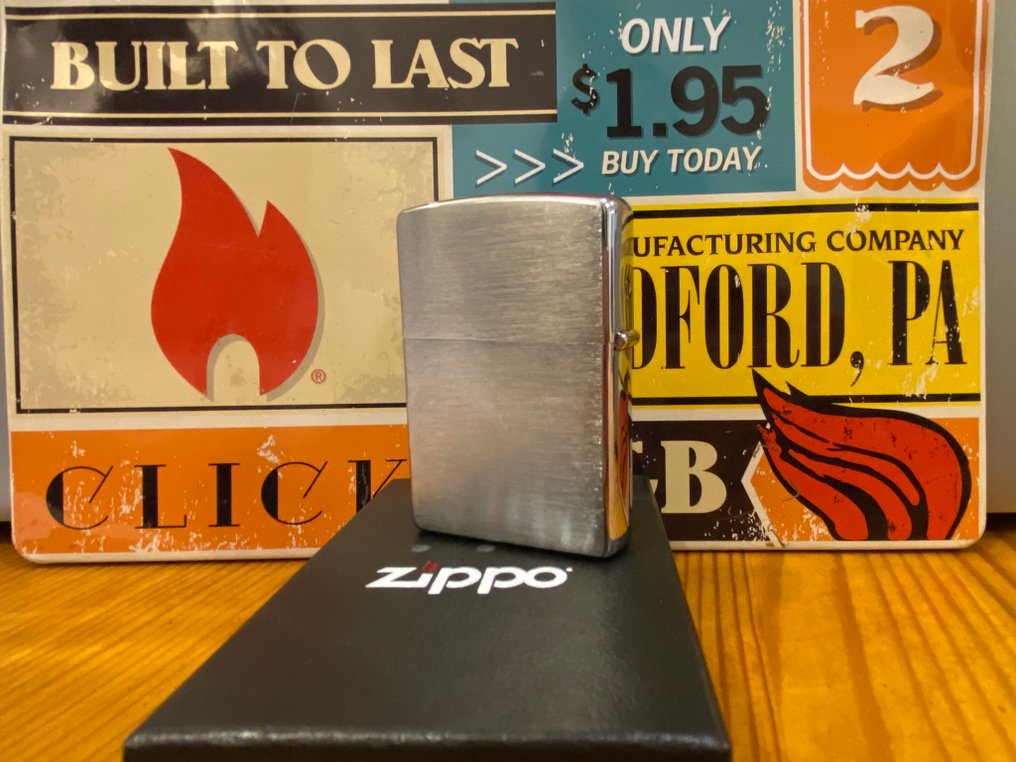 Zippo - WORLD CLASS ZIPPO QUALITY SINCE 1932 - EDITION 2006 - Fără preț de rezervă - Brichetă - Oțel (inoxidabil), Alamă #3.2