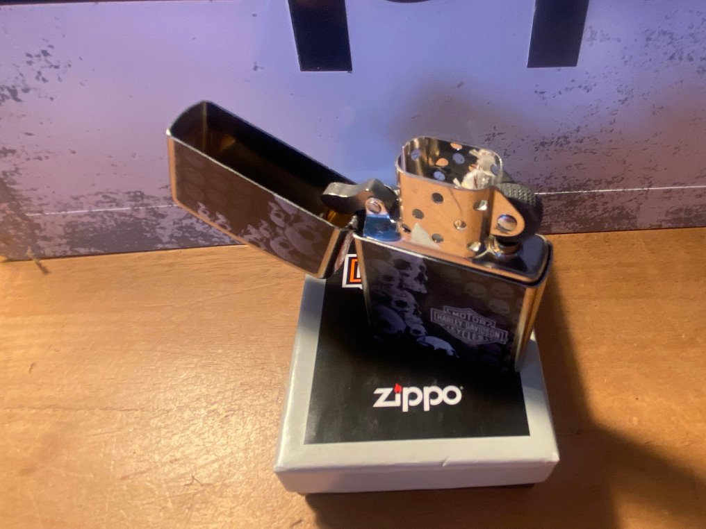 Zippo - HARLEY DAVIDSON MOTOR CYCLES - TETES DE MORT - 沒有保留價 - 打火機 - 鋼(不銹鋼), 黃銅 #2.1