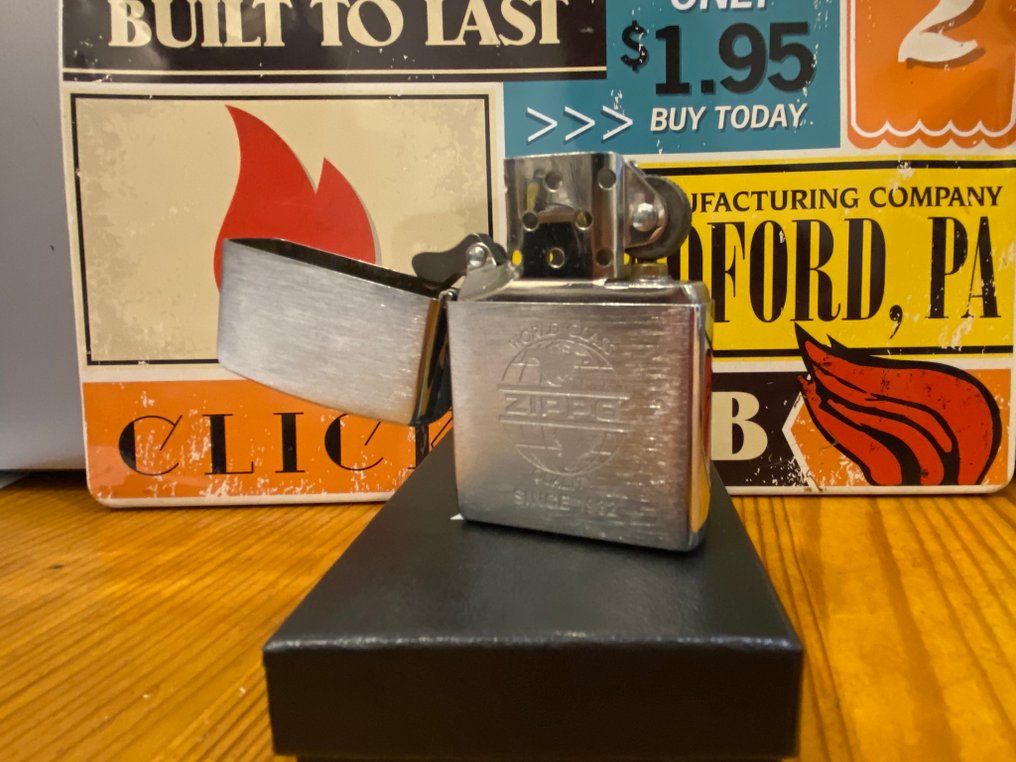 Zippo - WORLD CLASS ZIPPO QUALITY SINCE 1932 - EDITION 2006 - Fără preț de rezervă - Brichetă - Oțel (inoxidabil), Alamă #4.3