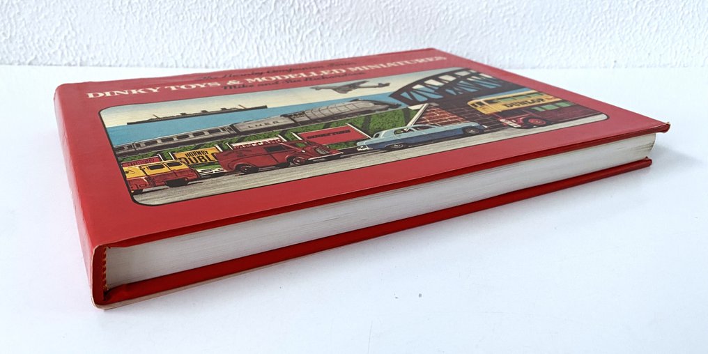 Mike & Sue Richardson - Dinky Toys & Modelled Miniatures - 1981 #1.0