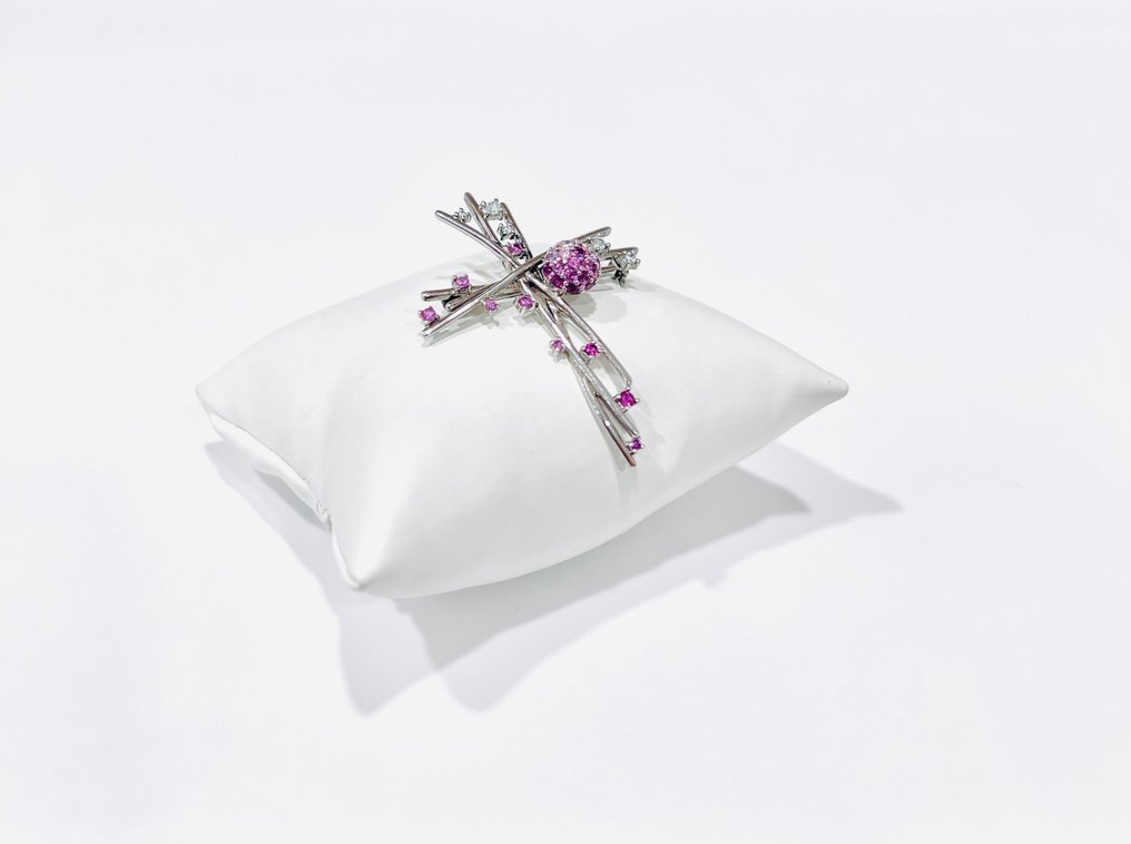 Sem preço de reserva - Pregadeira Prata - Zaffiri #1.0