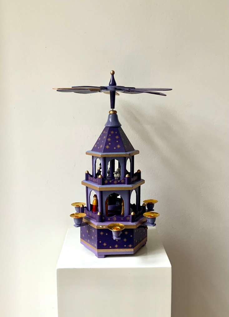 聖誕人形飾物 - 紫色圣诞旋转木马带音乐盒 - 木 - 1980/90年代 #1.0