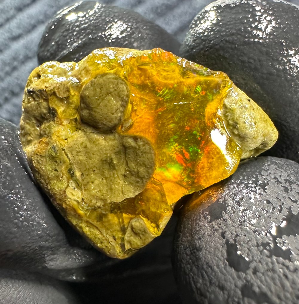 34ct Crystal Opal Rough- 6.8 g #4.3
