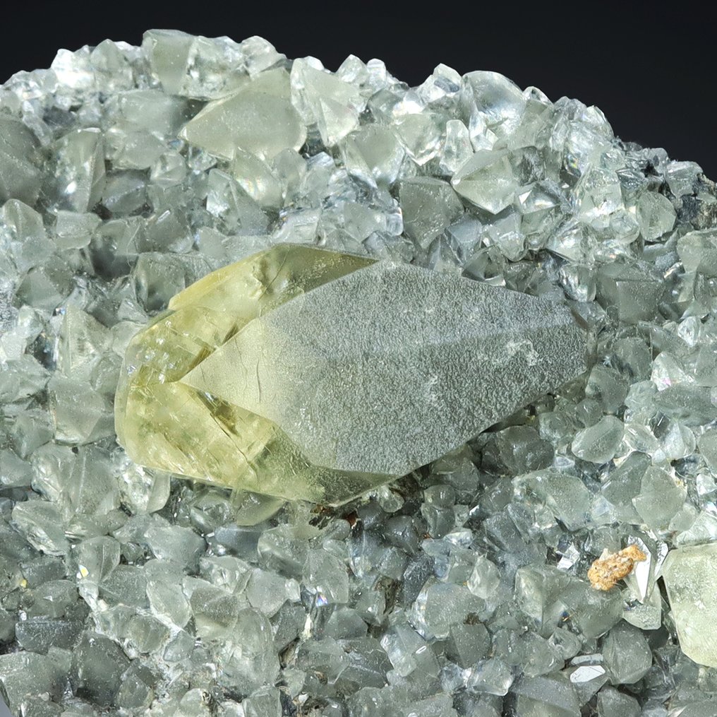 Sem reserva! Deslumbrante CALCITA de Diamante sobre matriz da Mina Daye, Província de Hubei, CHINA Cristais sob matriz - Altura: 9 cm - Largura: 6 cm- 133 g #2.1