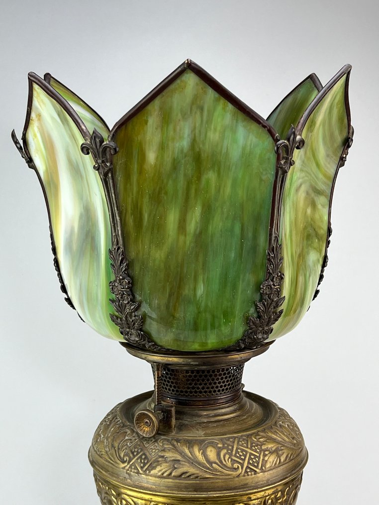 Attribuita a Bradley & Hubbard (USA) - Öllampe - Slag Glass #2.1