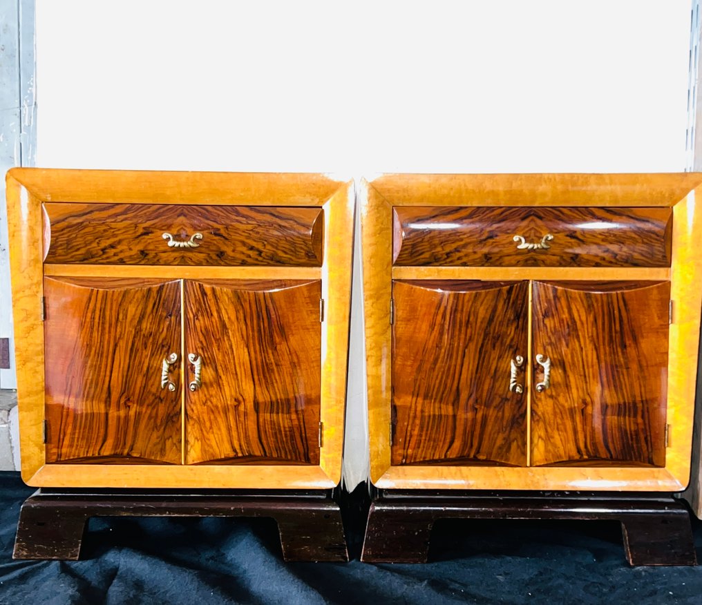 Κομοδίνο - Ξύλο - Κομοδίνα σε στυλ Art Deco #1.0