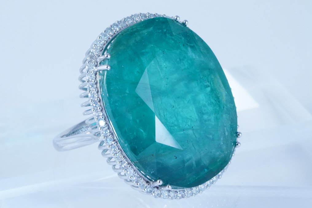 No reserve price - Ring Platinum -  41.50ct. tw. Emerald - Diamond #4.3