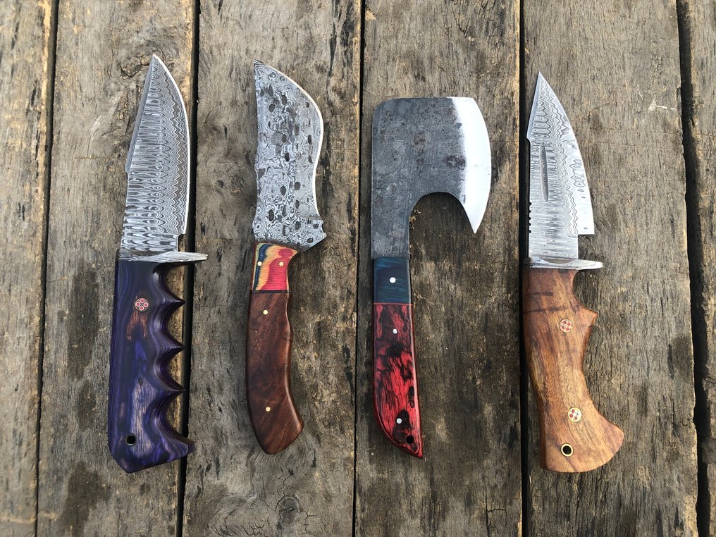 廚刀 - 享有盛誉的手工Skinners刀，多层锻钢，鹿角，木材及稀有手柄 - 北美 - Leather Sheath TD42 #4.3