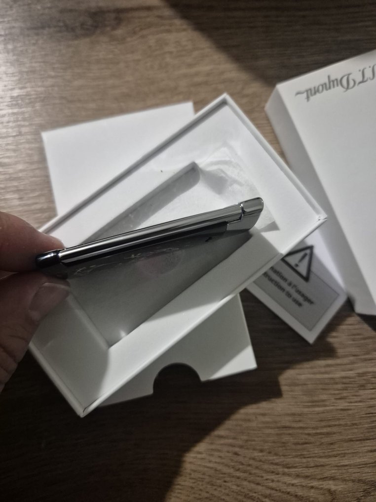 S.T. Dupont - Slim7 dragon - Nincs minimálár - Öngyújtó - Acél (rozsdamentes), Lakk #1.0