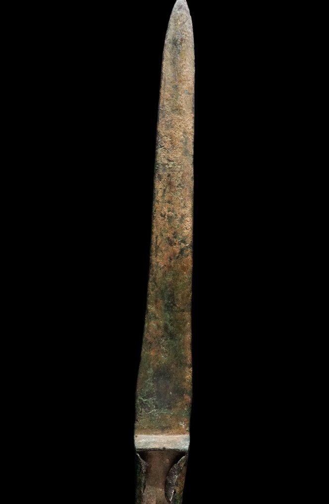 Δυτικά Ασιατικά Ξίφος ή μεγάλο μαχαίρι από μπρούντζο με λαβή σερβιρισμένη με ενθέσεις - Εξετασμένη από τον Laurent #2.1