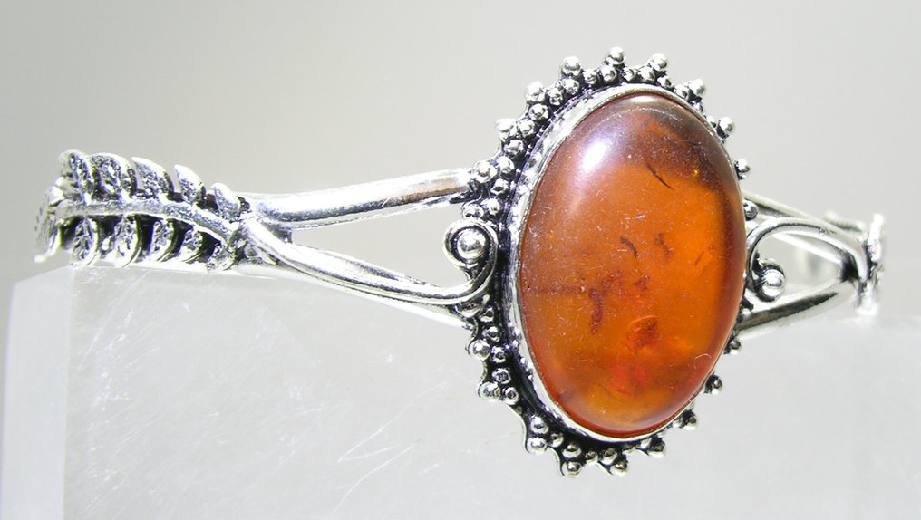 Ambra Bracciale - Altezza: 75 mm - Larghezza: 60 mm- 21.7 g - (1) #4.3