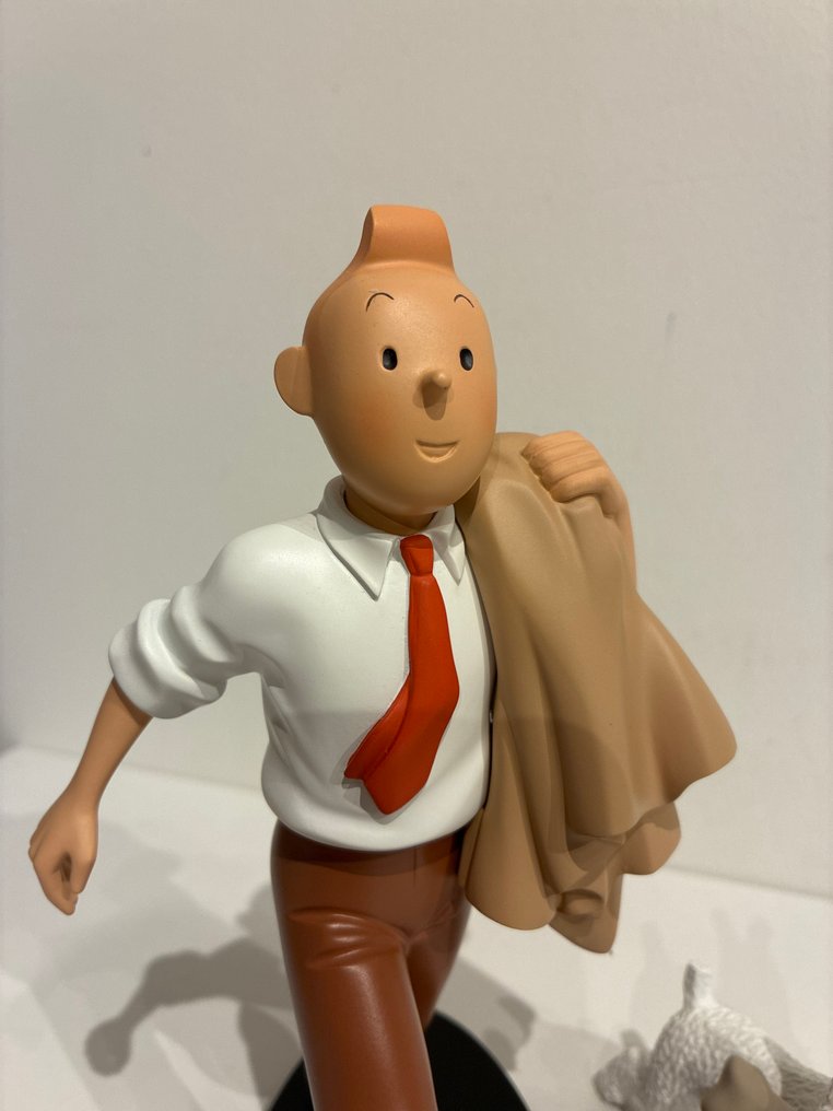 Tintin - 1 Figure - Moulinsart - Leblon Delienne 45934 - “Tintin Globe” - 2004 #2.1