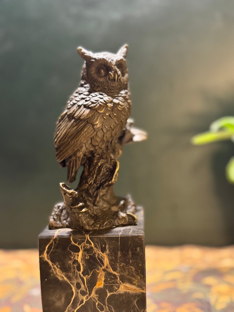 Milo (1910-1978) - Statua, Bos uil - 28 cm - Bronzo, Marmo #1.0