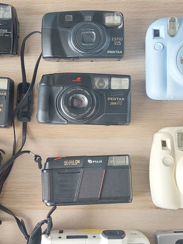 Minolta, Olympus, Fuji, Pentax, Fujifilm Dynax 500si; Riva Zoom 105L; Instax mini 8; Agfamatic 2000; Espio 115; Pentax Zoom 90; FUJI compact Analóg fényképezőgép #2.1