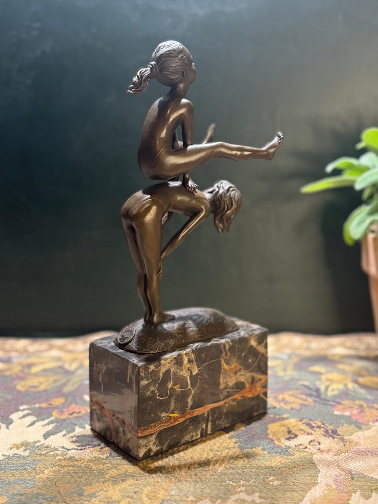 Milo (1910-1978) - Άγαλμα, Acrobaten - Spelende Kinderen - 29 cm - Μπρούντζος, Μάρμαρο #2.1