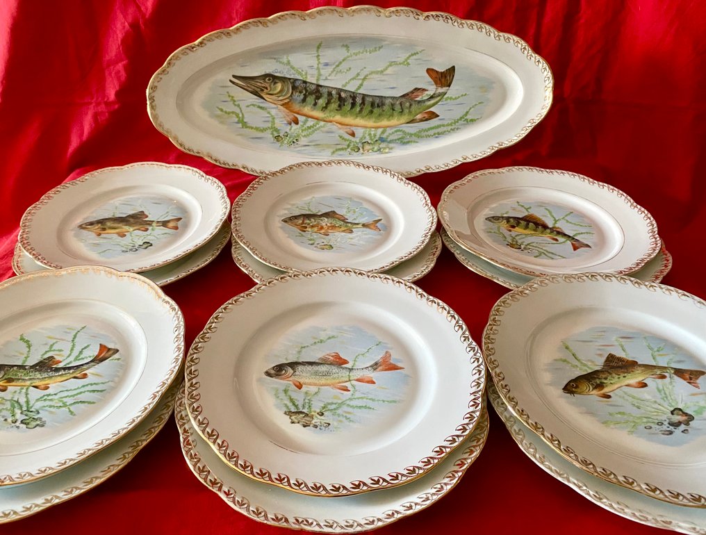 Limoges - Société Française de Porcelaines (SFP) - Conjunto de servir peixe (13) - Porcelana, Ouro - Serviço de peixe para 12 #1.0